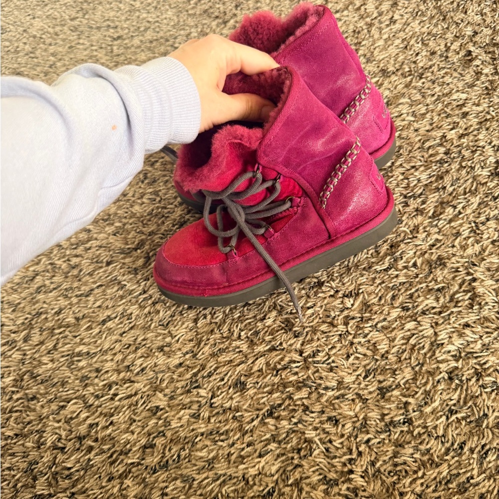 Girls uggs